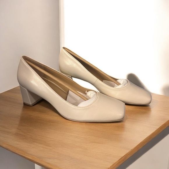 Naturalizer Karina Square Toe Pump - Size 8M - Satin Pearl Leather - Picture 9 of 9